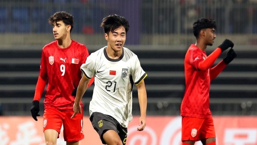 董路：17岁国足新星能进皇马巴萨！身体技术速度俱佳 中国09第一人