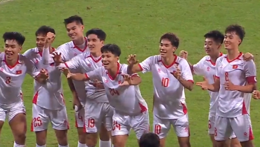 3分钟看U22国足0-1越南：邵佳一现场观战，裁判疑漏判点球