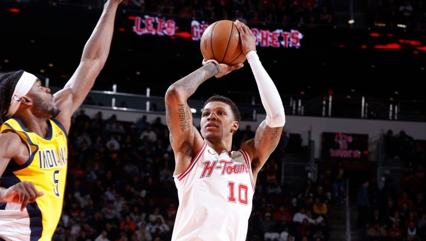 21分10板3帽！火箭22岁2米11内线新星蜕变：1.22亿美金没白花