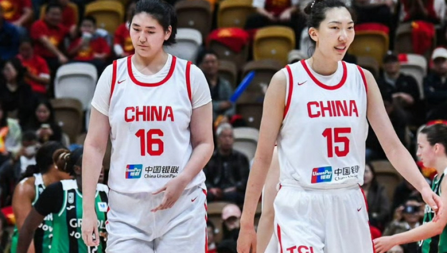 宫帅终于低头！赛后直言李缘撑不起后卫线，双塔战术最大死穴曝光，女篮需要老将回归