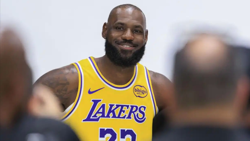 除了退役詹姆斯还能选啥？ESPN晒4种可能：3年1.88亿打到45岁