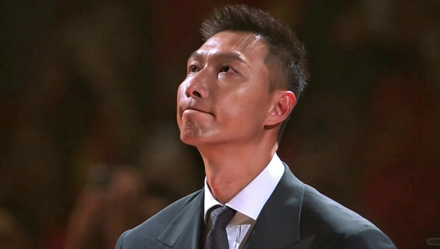 WOW！易建联公开露面！等了整整两年时间