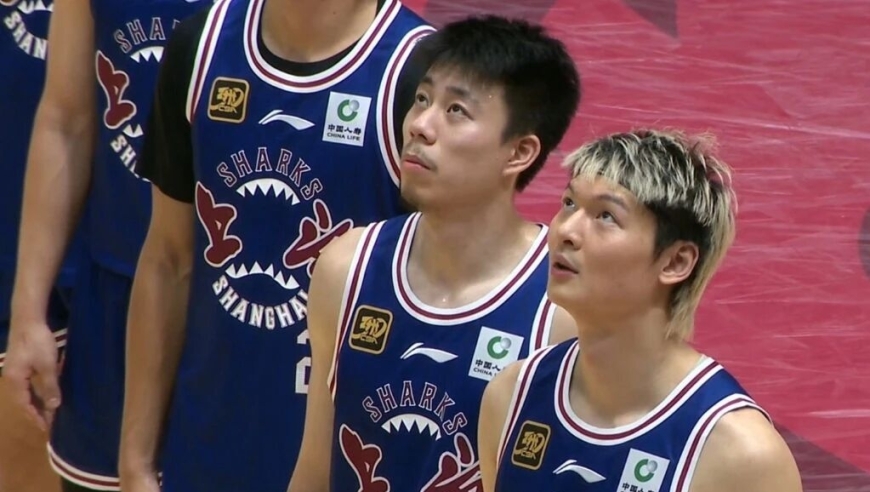 张镇麟两战表现糟糕，卢伟五字点评，上海球迷大喊辽宁男篮诈骗要求退货