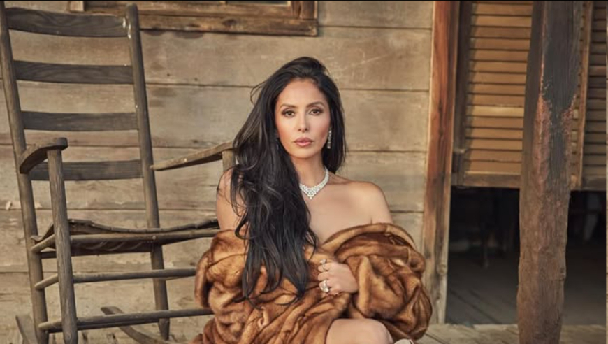 瓦妮莎晒多张超美写真：闺蜜们鼓励我多拍点照片！今年努力做到