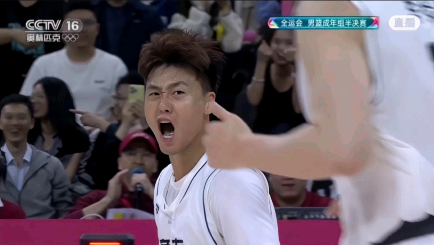 赵睿两飙三分 王睿泽强打2+1 辽粤半决赛大战开局太炸裂