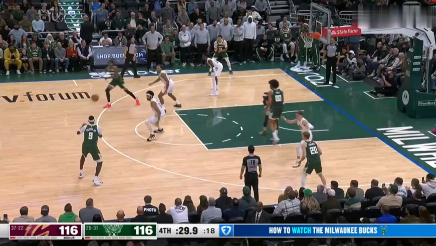 太刺激！慢镜还原雄鹿最后20秒逆天中投绝杀骑士，哈登傻眼了