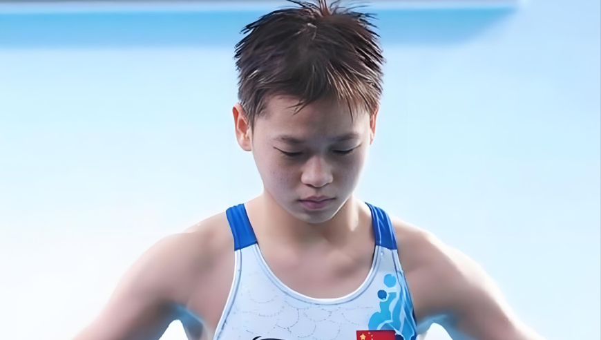 体坛名场面｜全红婵失误丢分，最后一跳如树叶落水，绝杀夺金燃爆全场