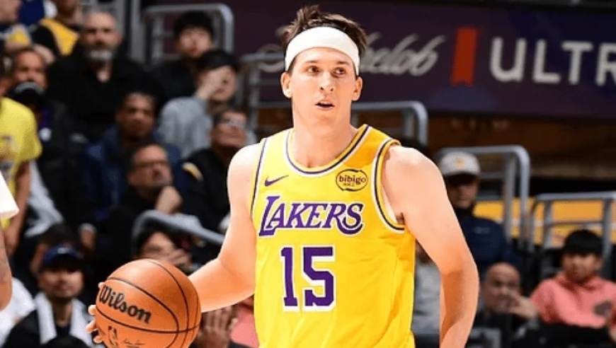 湖人125-122快船2喜2忧！里弗斯+斯玛特太重要，边线球+艾顿辣眼