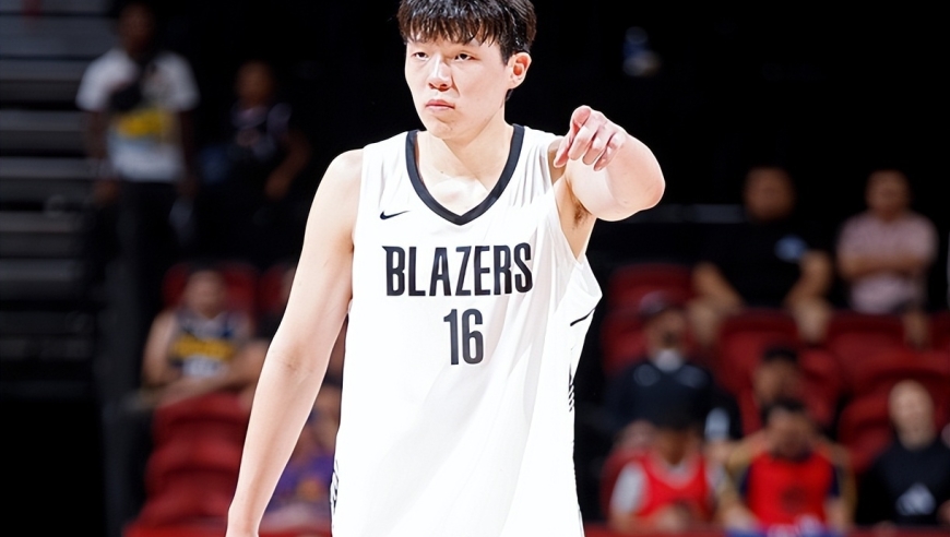 20分9板8助4帽！杨瀚森太香了，中国约基奇诞生，比卢普斯乐开花