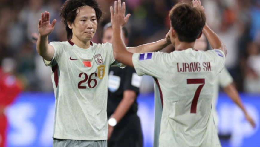亚洲杯首战，中国女足暴露3大弱点，无缘小组第1，冲击冠军难了