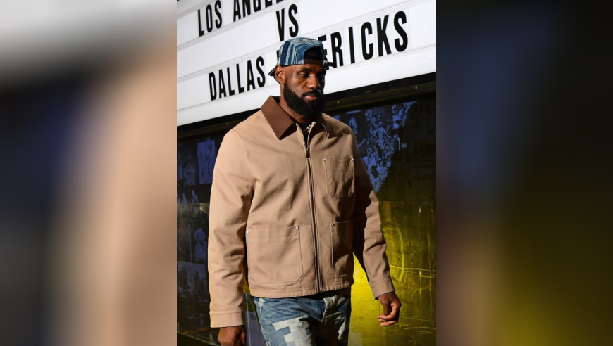 迎战浓眉！詹姆斯提前4小时抵达主场开练：三分神准+空接暴扣