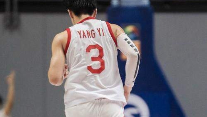 1米7控卫打服山东 但争议从未停歇！他绝对有实力打CBA