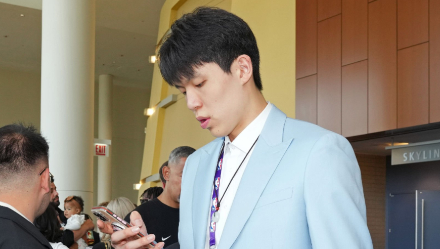 杨瀚森确定无缘小绿屋！最终24人名单出炉：弗拉格领衔首轮热门新秀