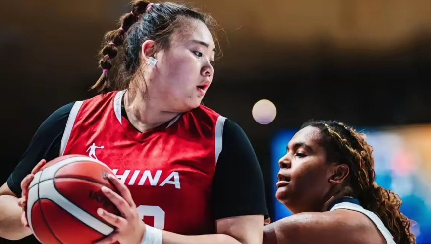 17+7硬刚WNBA探花，女奥尼尔兑现天赋，她是女篮唯一惊喜 | 上场