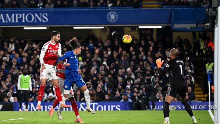 足坛一夜动态：切尔西1-1阿森纳，利物浦终结3连败，皇马3连平