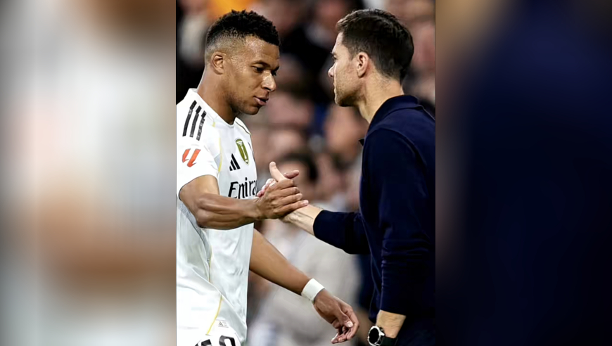 姆巴佩太虚伪！西超杯挑衅阿隆索，下课后假惺惺祝福，两面人实锤