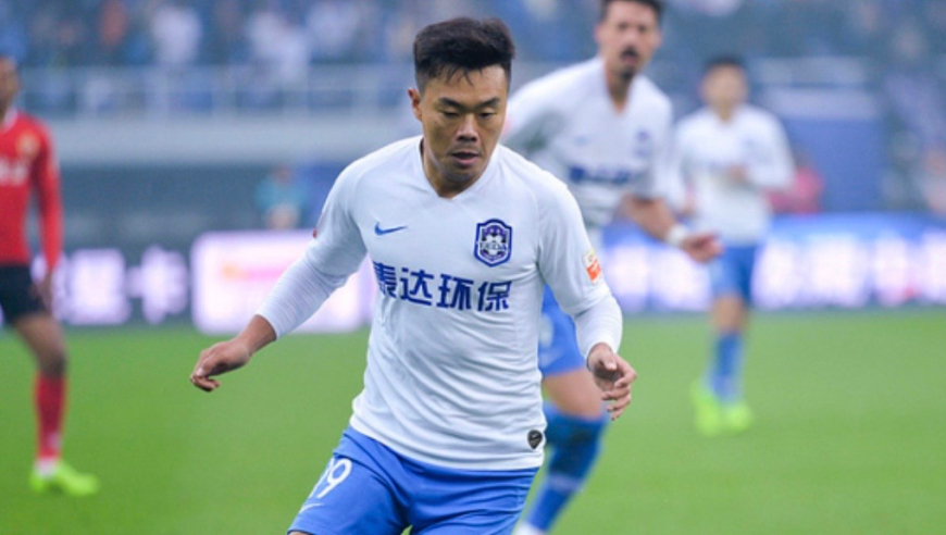 细思极恐！回顾白岳峰6年前“消极”比赛，助攻队友破门险些洗白自己