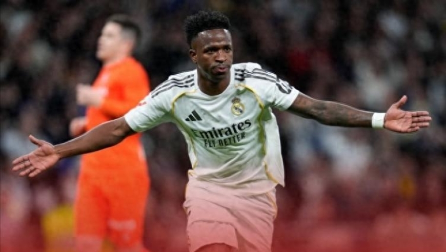 姆巴佩替补不出场 皇马进攻无比流畅 双锋进3球 4-1皇家社会登顶