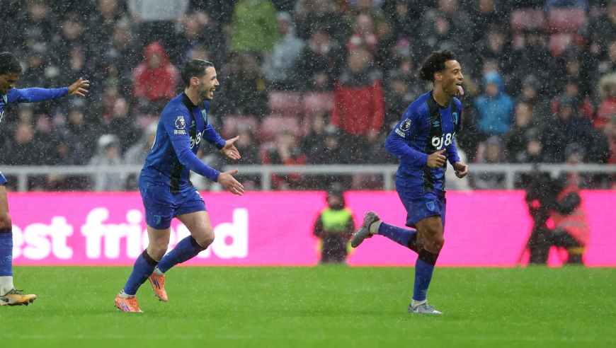 足坛同夜五佳球：亚当斯超远距离吊射破门 穆奇小角度任意球爆杆轰门