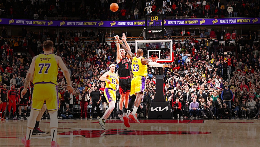 心放在嗓子尖上看球！25年NBA十大最关键攻防瞬间