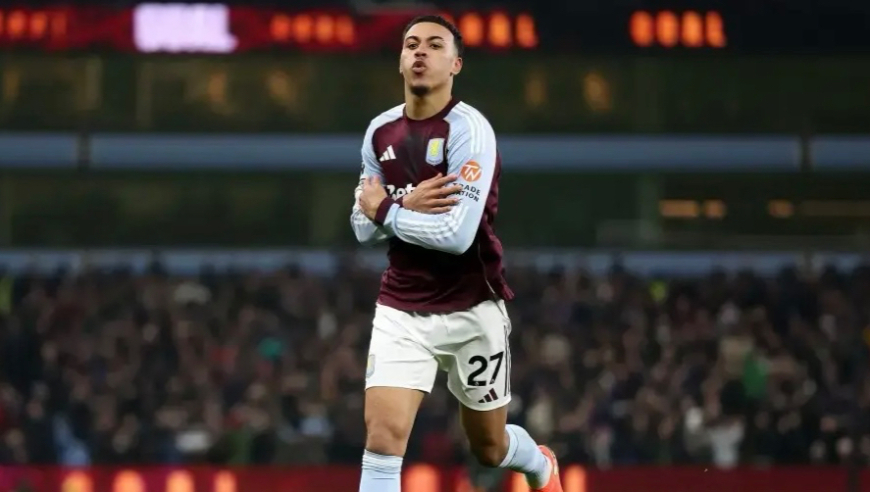 英超：曼联1-2客负维拉 罗杰斯连场双响 库尼亚破门难救主