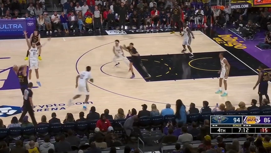 湖人一波22比4击败鹈鹕!回顾湖人对阵鹈鹕最后6分钟