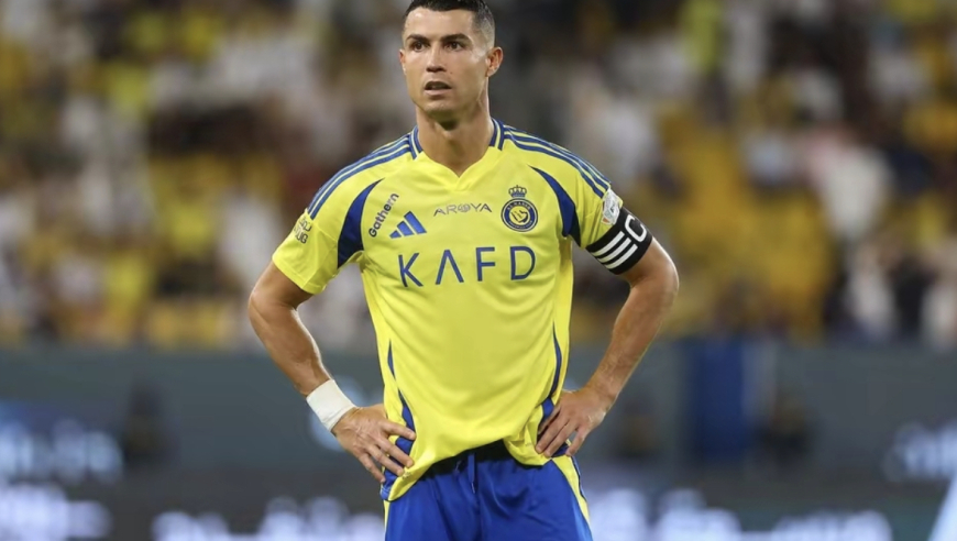 C罗深深绝望！沙特霸主4-1狂胜+斩获13连胜7分领跑 49岁名帅太神了