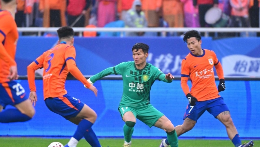 随着上海申花1-1,山东泰山2-1,中超最新积分榜出炉：还有8队负分