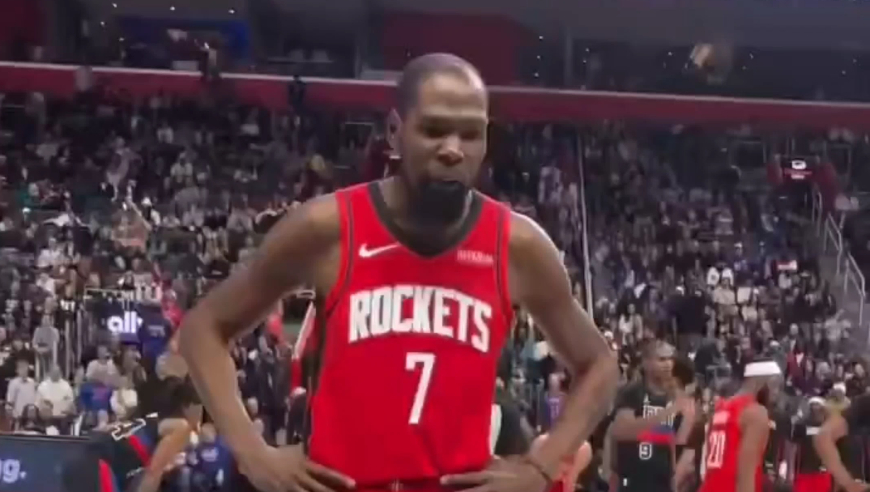 杜兰特与杜密吵架曝光！连爆粗口狂喷对方 后者气得脱掉KD球衣