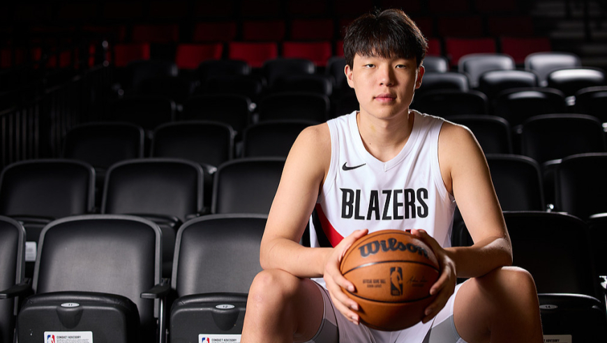 英语最中式的NBA球星！杨瀚森才是真正的社交悍匪