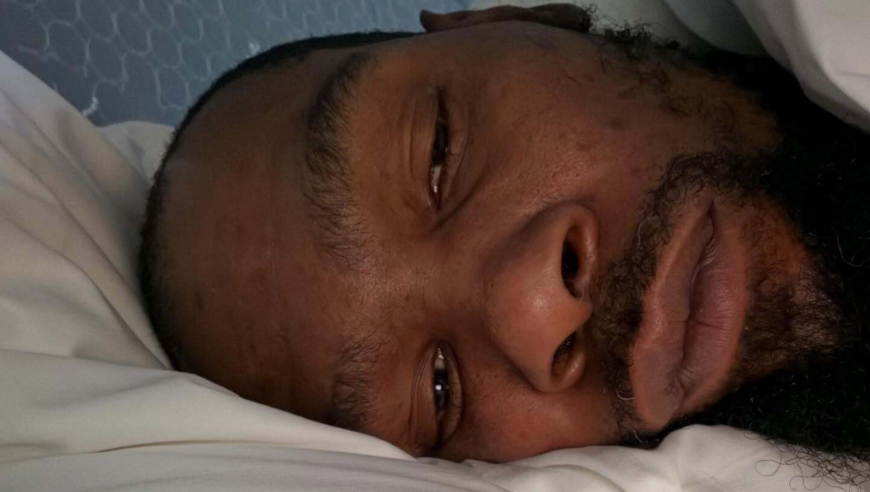 已禁止评论！杜兰特自曝躺床上生活照引热议 布克塔图姆都为他点赞