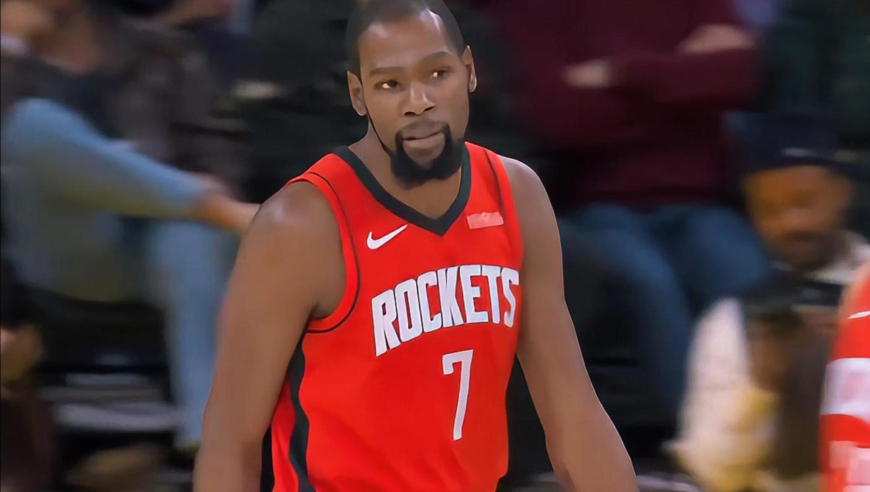 火三疯降临！火箭第三节初轰10-3碾压湖人 杜兰特东契奇对轰三分