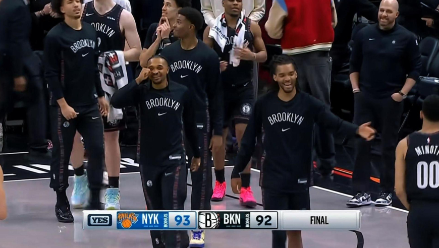 一个真菜一个真演！唐斯关键两罚全丢 篮网离谱绝杀惜败后集体开心