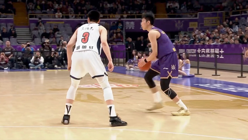 广东北控最后时刻：胡明轩被断险坑球队 萨姆纳争议1+2制胜