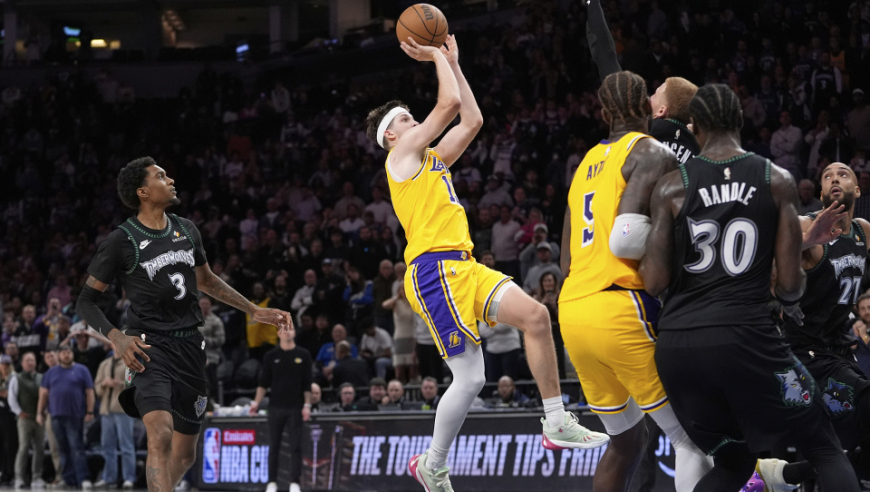 数据帝：28+16！湖人近55年第一人诞生 一人重演詹姆斯12年前壮举