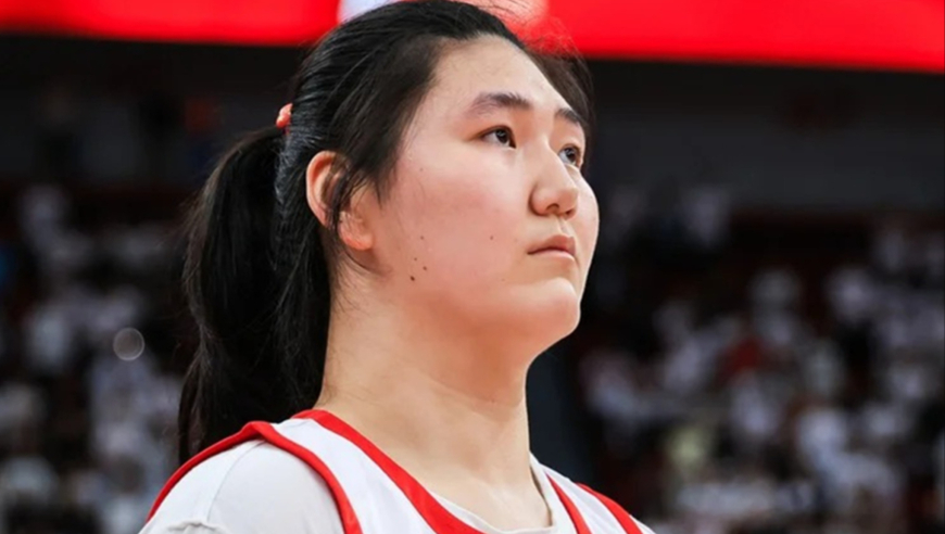 像大人欺负小学生！张子宇12分集锦 篮下予取予求2分钟6分内线打爆