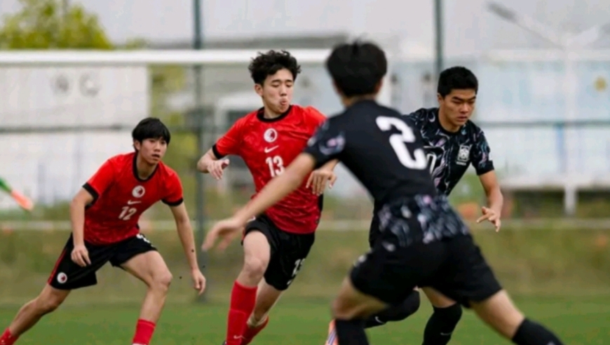 随着日本2-0中国香港，卫冕冠军已提前出局，下午中韩对决成国足荣誉之战