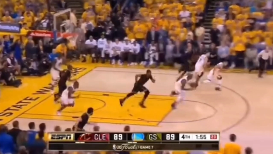 詹姆斯世纪之帽!回顾16年勇士对阵骑士总决赛G7末节决战时刻
