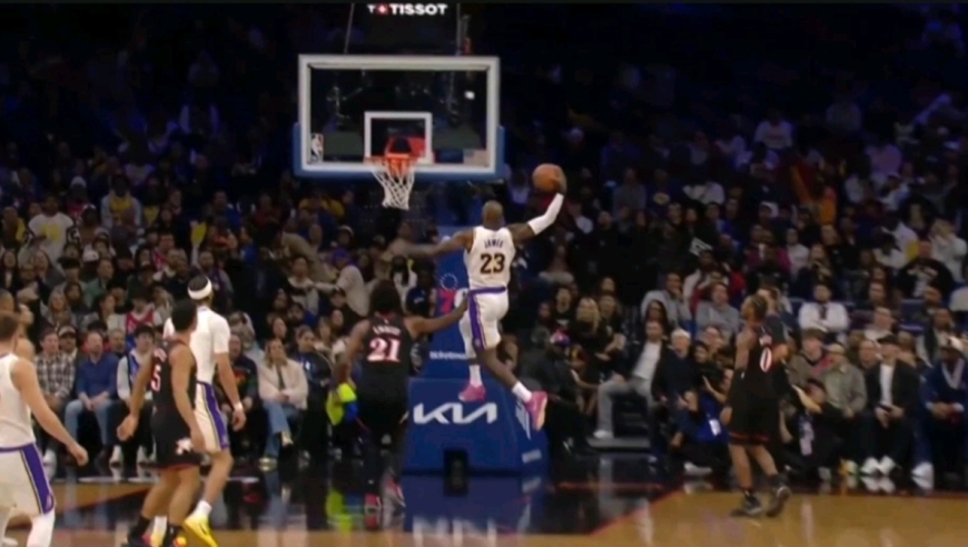 8日NBA十佳球｜41岁詹姆斯上演力劈华山 公牛小将隔扣勇士中锋