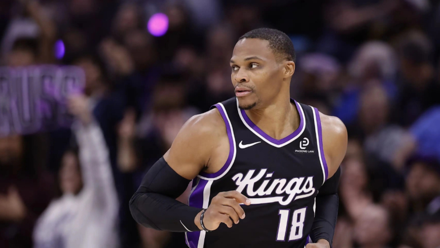 专业打勇士！国王威少vs勇士23分16篮板10助攻：关键抢断定胜局