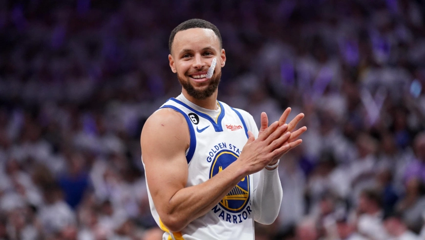 离离原上谱！盘点NBA赛场那些走步的瞬间 库里的反应太好笑