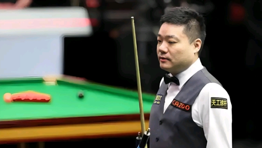 这球竟然没打进？特鲁姆普超级失误送大礼 丁俊晖上手逆转第二局