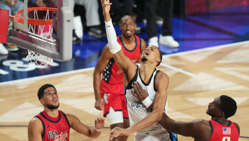 全明星首战星辰vs世界队集锦：爱德华兹关键绝平 巴恩斯加时三分绝杀