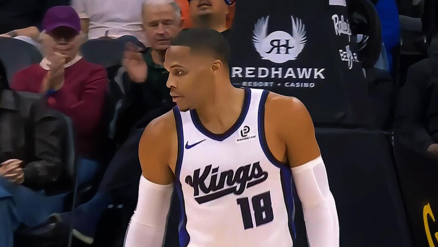 三分对轰！威少联手拉文与森林狼双后卫一分钟对轰四记三分球