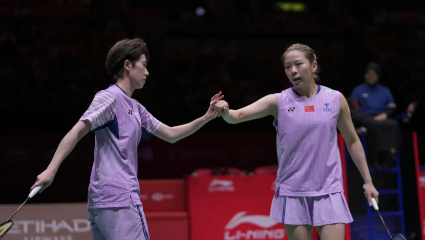 赛点46拍炸裂一分 贾一凡/张殊贤2-0横扫日本强档 香港赛女双夺冠