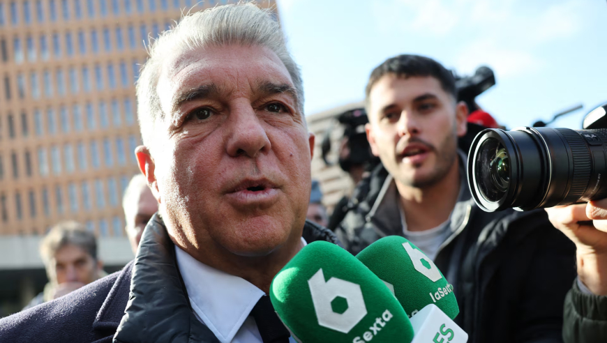 巴萨主席拉波尔塔为何突然官宣辞职？