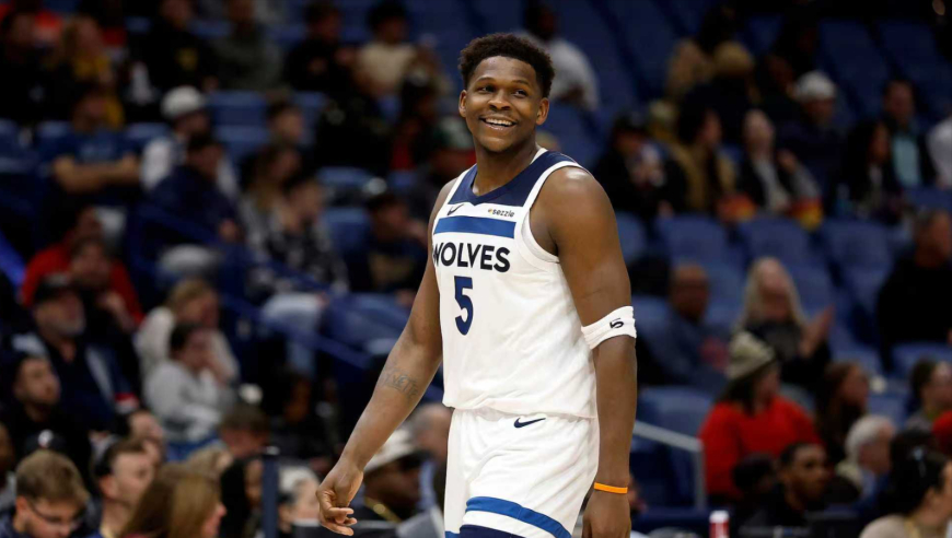 Top时刻 | 3日十佳球：波杰姆库里附体 华子绝平莺歌制胜一击