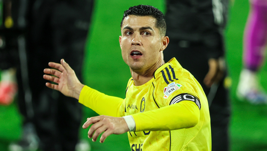 C罗罢赛引沙特震荡！金主吓坏+赶忙安抚：考虑为他签下2名重磅新援