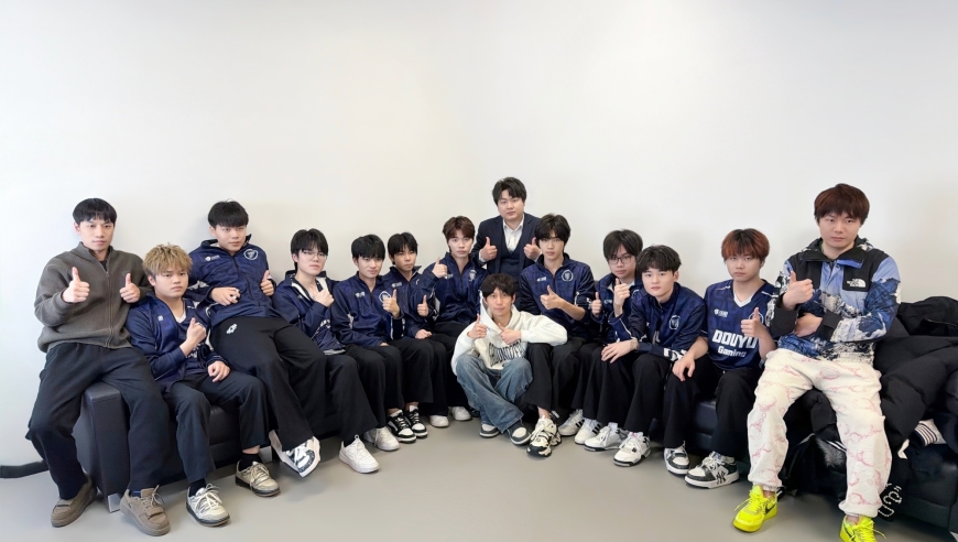 DYG时隔1943天战胜狼队，钎城天秀孙尚香，小胖失误频频