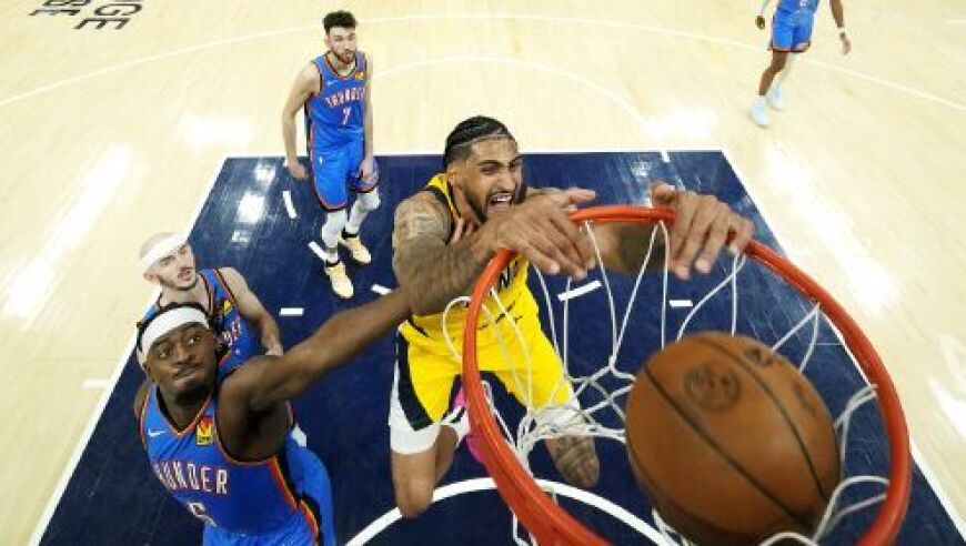 【原声】12日NBA五佳球 托平从天而降霸气补扣 哈利伯顿潇洒传球技惊四座